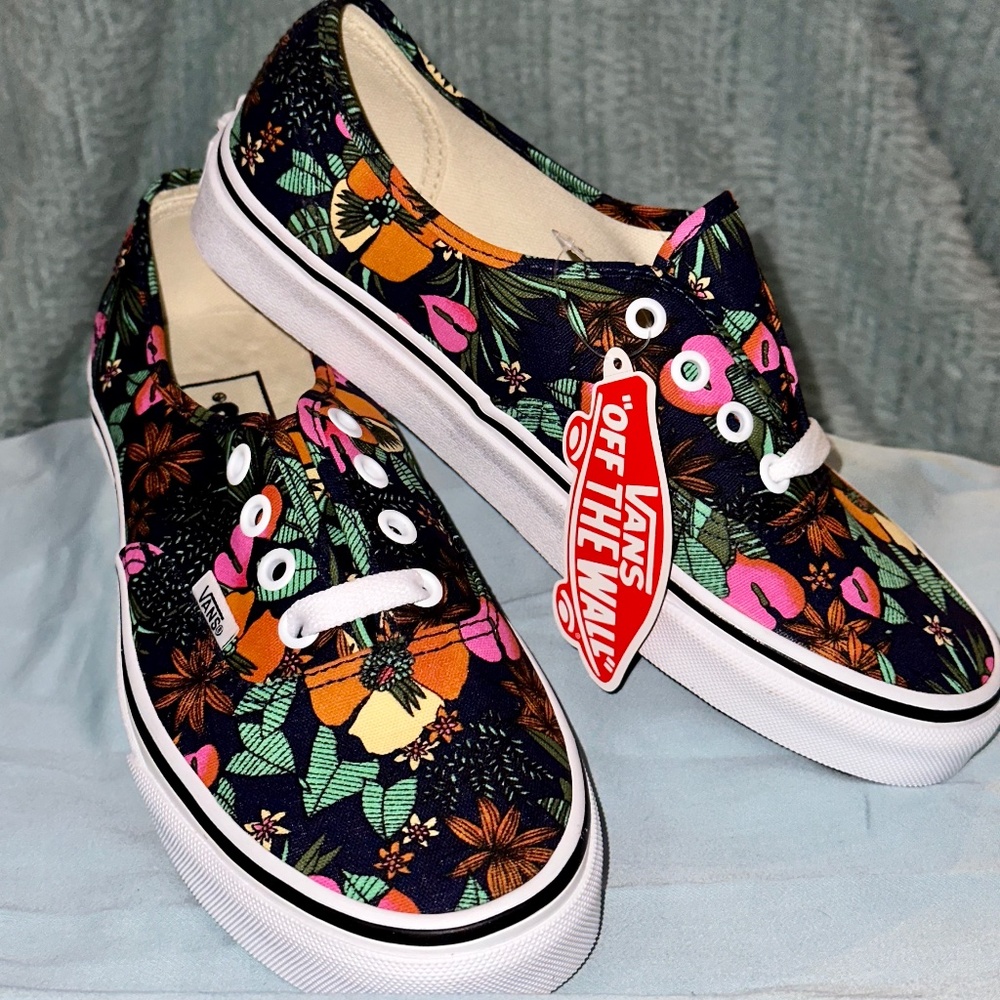 Vans Size 7 Tropic